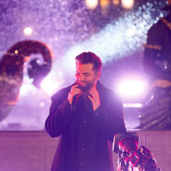 Exclusif - Kendji Girac - Tournage de l'émission "La grande soirée du 31 décembre de Paris" sur la place de la Concorde à Paris, diffusée le 31 décembre sur France 2 ©Christophe Clovis / Bestimage