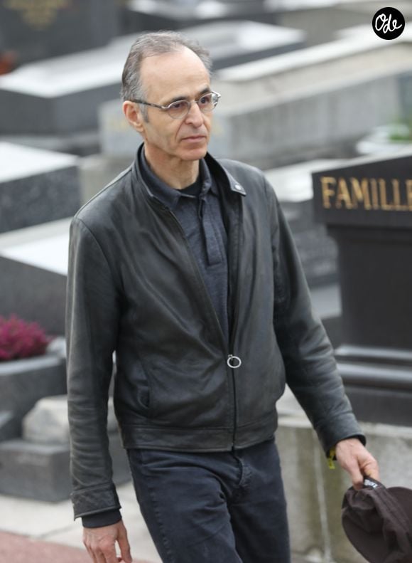 Sa passion pour le chanteur a commencé à l'âge de neuf ans.

Jean-Jacques Goldman lors des obsèques de Véronique Colucci au cimetière communal de Montrouge, le 12 avril 2018. 
Agence / Bestimage