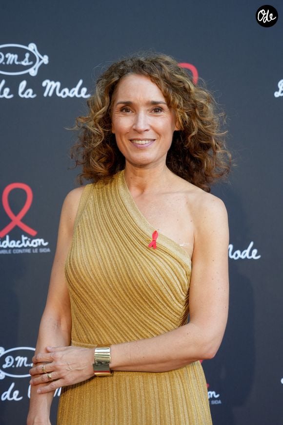 Marie-Sophie Lacarrau au dîner de la mode Sidaction 2026 au lycée Carnot à Paris le 9 juillet 2026. © Anne-Sophie Guebey / Bestimage