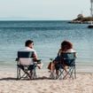 Partir en vacances pendant un arrêt de travail : malgré les recommandations de changer d’air par les médecins, est-ce vraiment autorisé ?