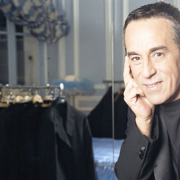 En France, à Paris, Thierry Ardisson chez lui