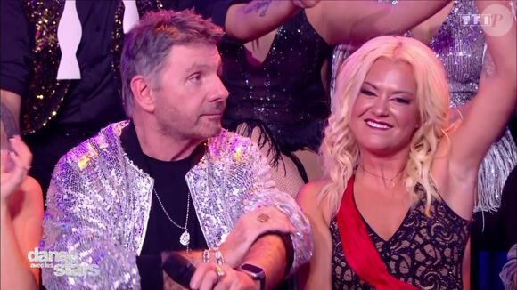 Le partenaire de Katrina Patchett a été filmé en train de vapoter

Le premier prime de la 15e saison de Danse avec les stars, le 23 janvier 2025. Capture d'écran/TF1
