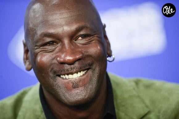 L'établissement a partagé la visite de la légende de la NBA sur Instagram.

Michael Jordan - coproprietaire des Charlotte Hornets - Conférence de presse du match de NBA Game Paris 2020 entre les Bucks de Milwaukee et les Charlotte Hornet à l'AccorHotels Arena à Paris le 24 janvier 2020. © JB Autissier / Panoramic / 2020