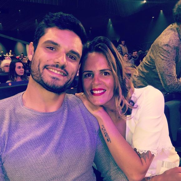 Les deux sportifs ont partagé une danse contemporaine très émouvante.

Florent Manaudou et sa soeur Laure Manaudou, le 9 avril 2019.