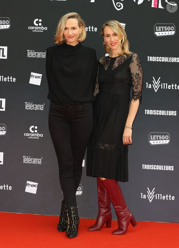 à retrouver d'ailleurs ce jeudi 5 juin 2025 à 21h10 sur M6. 

Anne-Sophie Girard et Marie-Aldine Girard à l'inauguration de l'expérience "Tim Burton Le labyrinthe" à l'espace Chapiteaux du parc de la Villette à Paris, France. © Coadic Guirec/Bestimage