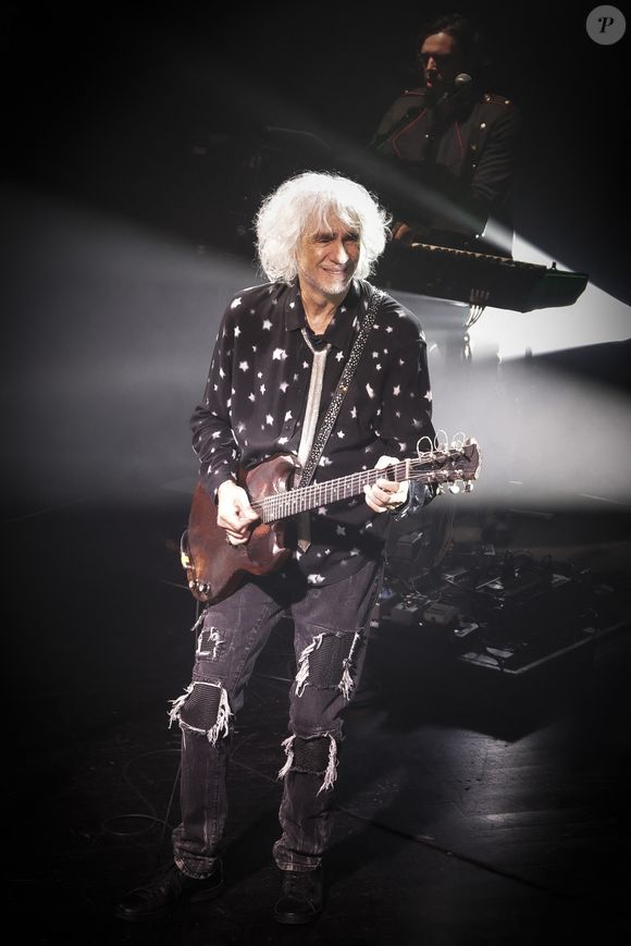 Exclusif - Louis Bertignac, en concert au Trianon Paris et diffusé en direct sur Olympia TV, à Paris, France, le 18 janvier 2025. 

© Jack Tribeca/Bestimage