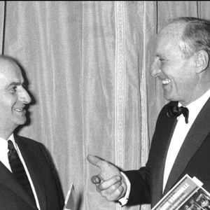 Film culte des années 1960, La Grande Vadrouille réunit Louis de Funès et Bourvil, deux amis très proches dans la vraie vie.

Archives : Louis de Funès et Bourvil pour la sortie du film "La grande Vadrouille"
AGENCE / BESTIMAGE