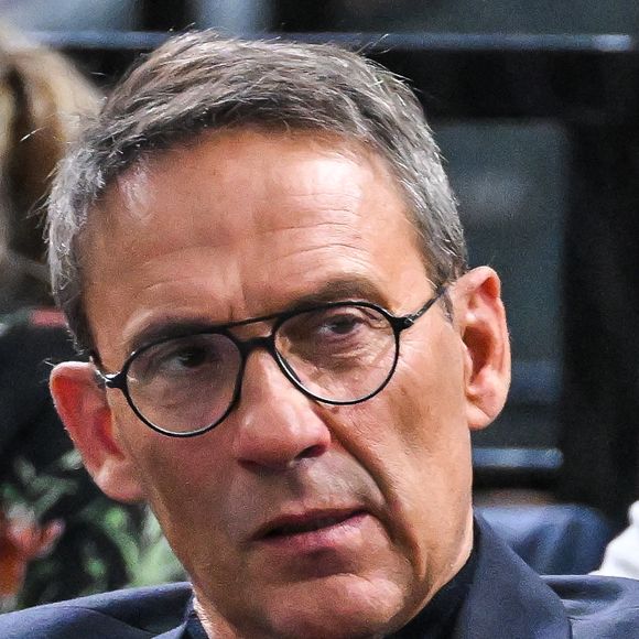 Une belle opportunité pour l'animateur qui a récemment été mêlé malgré lui à une polémique au sein de son groupe. 

Julien Courbet - People dans les tribunes de la demi-finale de l'Open Rolex Paris Masters à l'Accor Arena entre N. Djokovic contre A. Rublev le 4 Novembre 2023. © Matthieu Mirville/Bestimage