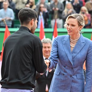 Carlos Alcaraz et la princesse Charlene de Monaco durant la finale de la 118e édition du Rolex Monte-Carlo Masters, au Monte-Carlo Country Club à Roquebrune Cap Martin, le 13 avril 2025.
L'espagnol Carlos Alcaraz a battu l'italien Lorenzo Musetti 3-6 / 6-1 / 6-0. © Bruno Bebert / Bestimage