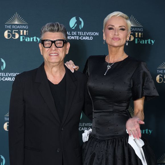 mais aussi Marc Lavoine et Adriana Karembeu, plus proches que jamais.

Adriana Karembeu et Marc Lavoine – Soirée du 65e anniversaire au Monte Carlo Bay lors de la 65e édition du Festival de la télévision de Monte-Carlo, le 15 juin 2026

 © Denis Guignebourg / Bestimage