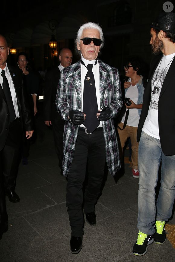 Karl Lagerfeld au défile de mode haute couture Versace, le 1er juillet 2012.

Phiti : PIX4U / Bestimage