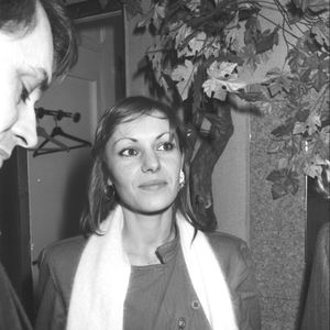 Elle revient sur la naissance de leur fille Lola, en 1980, qu’ils attendaient avec beaucoup de joie.

 Dominique Quilichini (Première femme de Renaud) - Le chanteur Renaud (Renaud Séchan) en concert à l'Olympia, son premier, à Paris. Le 28 janvier 1982
© Jean-Claude Woestelandt / Bestimage