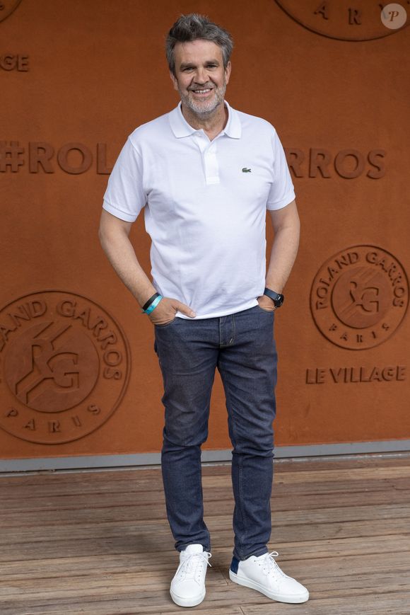 Hervé Mathoux au village lors des Internationaux de France de Tennis de Roland Garros 2025. Paris, le 27 mai 2025. 
© Moreau / Jacovides / Bestimage