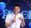 "Non seulement elle est là, mais c'est tout ce que tu n'as pas envie d'avoir à un date. Elle ne se fait pas discrète.", a-t-il ajouté

Exclusif - Kev Adams lors de la soirée pour les 5 ans du Fridge Comedy Club à Paris le 22 novembre 2025.

© Rachid Bellak / Bestimage