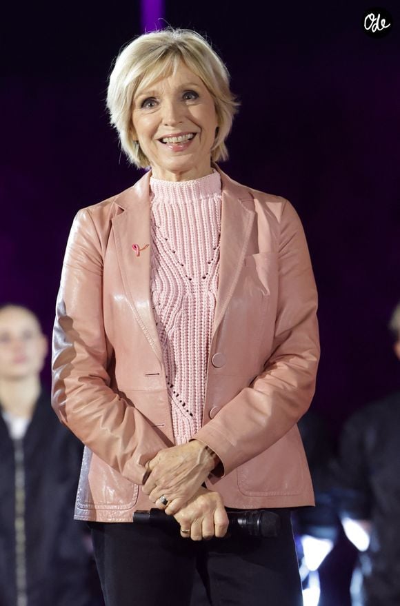 Exclusif - Evelyne Dhéliat - Soirée de lancement "Octobre Rose" organisée par l’association Ruban Rose présentée par I. Ithurburu à Paris le mardi 30 septembre 2025. 
© Coadic / Ausset-Lacroix / Bestimage