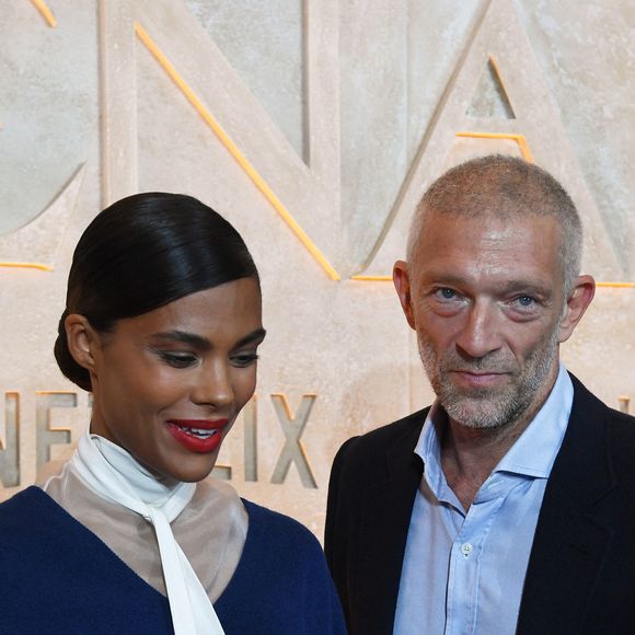 Il a eu une petite Amazonie née en 2019 de son mariage avec Tina Kunakey
Vincent Cassel et Tina Kunakey - Avant-première du film "Athena" à la salle Pleyel à Paris le 13 septembre 2022

© Giancarlo Gorassini / Bestimage