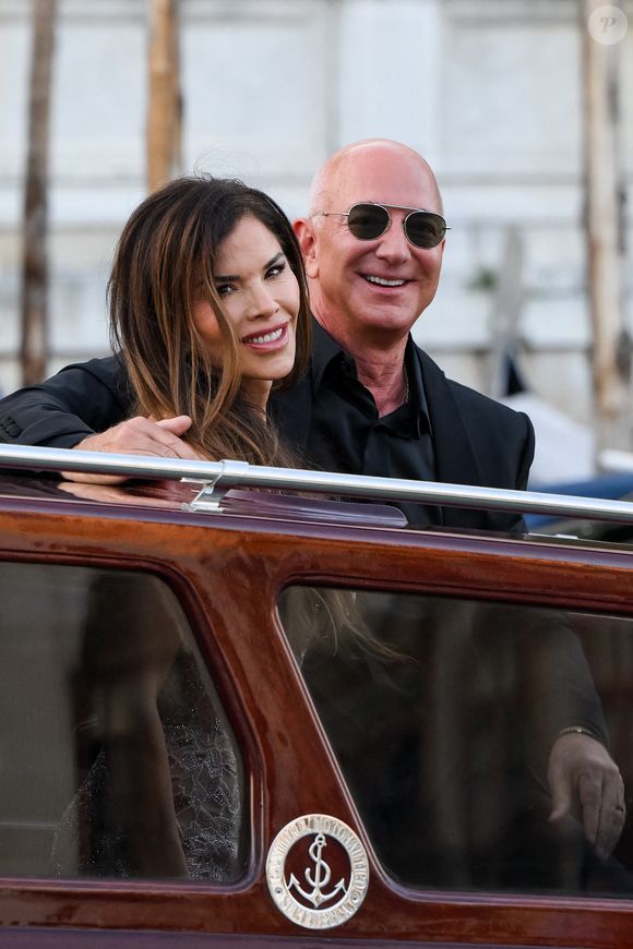 Jeff Bezos et sa femme Lauren Sanchez au lendemain de leur cérémonie de mariage à Venise en Italie le samedi 28 juin 2025.
Crédit : SGP / BESTIMAGE