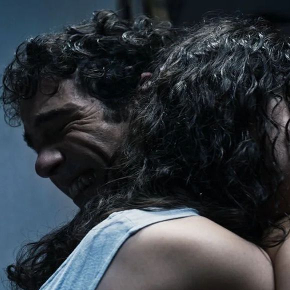 "Alpha", qui a divisé la Croisette

Image du film "Alpha"