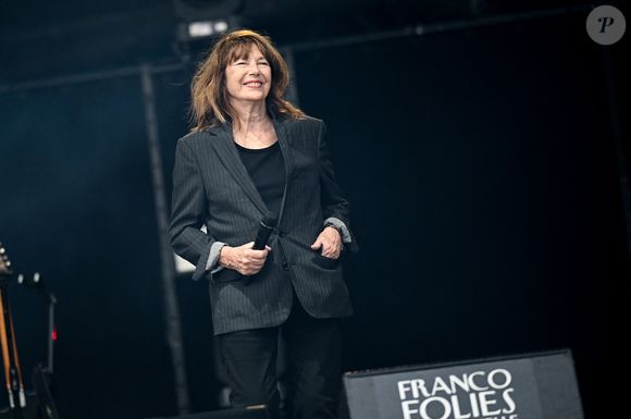 Jane Birkin et Etienne Daho sur la scène du festival des Francofolies 2021 à la Rochelle, le 12 juillet 2021. (MPP / Bestimage)