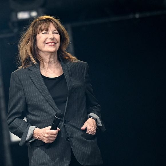 Jane Birkin et Etienne Daho sur la scène du festival des Francofolies 2021 à la Rochelle, le 12 juillet 2021. (MPP / Bestimage)