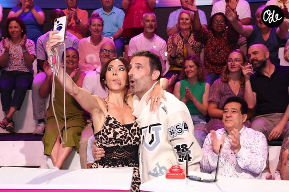 Fabienne Carat, Richard Orlinski lors de l'enregistrement de l’émission "On Connait La Chanson Céline Dion", présentée par L.Boccolini et diffusée le 1er septembre sur W9, à Paris, France, le 2 juillet 2026. © Jack Tribeca/Bestimage
