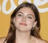 Louane trouve du réconfort auprès de son public quand le moral baisse.
Louane Emera - Première du film "La fille dans Les nuages" au cinema UGC Bercy à Paris. © Coadic Guirec/Bestimage
