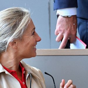 Car d'après certaines sources, Anne-Sophie Lapix serait écartée du 20 heures de France 2. En parallèle, elle serait convoitée par BFMTV...

Anne-Sophie Lapix lors de la cérémonie de présentation rendant hommage à la carrière de Rafael Nadal lors de la première journée des Internationaux de France 2025 à Roland Garros le 25 mai 2025 à Paris, France.  Photo by Franck Castel/ABACAPRESS.COM
