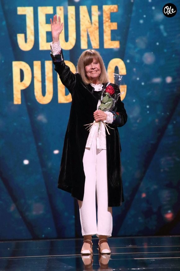 Les spectateurs doivent se rapprocher du point de vente où ils ont acheté leurs billets, dont le prix était compris entre 35 et 70 euros.

Chantal Goya - 37ème Nuit des Molières aux Folies Bergère à Paris, France, le 04 Mai 2026. © Bertrand Rindoff / Bestimage  | 00753796