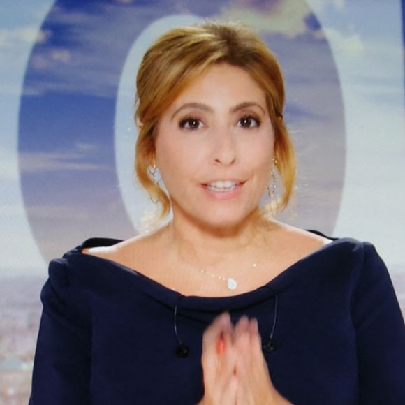 Captures d'écran - Léa Salamé présente son premier journal de 20 heures sur France 2  le 1er septembre 2025. 
© Alain Guizard / Bestimage