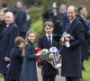 En légende de la publication, c’est une véritable déclaration d’amour faite par les enfants du prince William : "Joyeuse fête des pères papa (avant et après). Nous t’aimons : G, C & L"
La princesse Charlotte, le prince George et le prince de Galles assistent au service religieux du jour de Noël à l'église St Mary Magdalene à Sandringham, Norfolk, Royaume-Uni, le mercredi 25 décembre 2024. Photo par Zak Hussein/Splash News/ABACAPRESS.COM