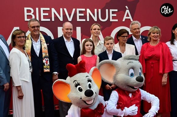 Cette inauguration symbolique célébrait le nouveau partenariat entre Monaco et le célèbre parc d'attractions.

Le prince Jacques de Monaco, marquis des Baux, La princesse Gabriella de Monaco, comtesse de Carladès lors de l’inauguration  d’un quartier dédié à la principauté à Europa-Park à Rust en Allemagne le 29 juin 2026. © Romain Doucelin / Bestimage