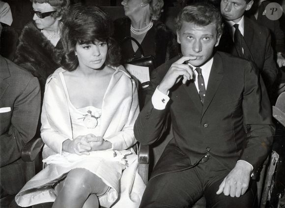 Archives - Johnny Hallyday et une amie au concert de Edith Piaf. Le 12 octobre 1963
© Keystone Press Agency / Zuma Press / Bestimage