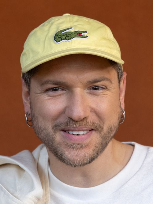 Pour sa fille née il y a deux ans, dont la mère est connue, Mosimann cède encore une fois : “Je ne peux pas vous expliquer”