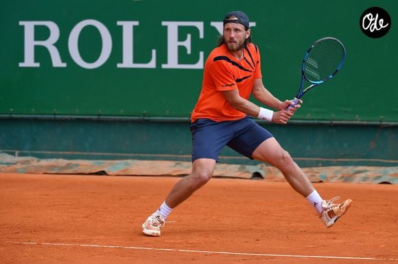 Lucas Pouille (Fra) lors du tournoi de tennis Rolex Monte Carlo Masters le 15 avril 2021.
© Antoine Couvercelle / Panoramic / Bestimage
