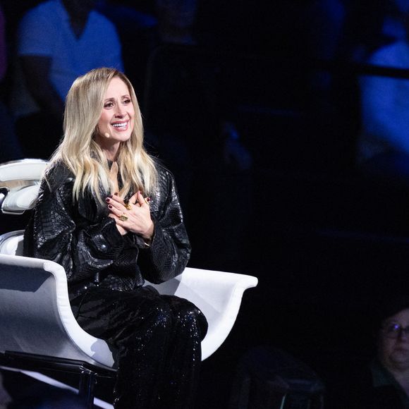 Exclusif - Lara Fabian lors de l'enregistrement de l'émission "La chanson secrète N°14", présentée par Nikos Aliagas et diffusée le 26 décembre sur TF1, à Paris le 9 décembre 2025. © Jacovides-Moreau/Bestimage