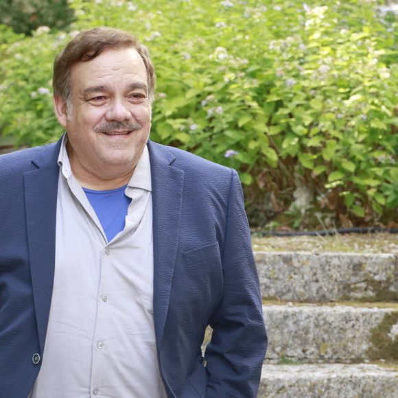 "Mon souhait le plus cher est qu’elles trouvent quelqu’un qui les aime". Une phrase tendre.

Didier Bourdon, film C'était mieux demain 
La 18ème édition du festival du Film Francophone d'Angoulême, samedi 30 août 2025. 

© Christophe Aubert via Bestimage