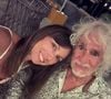 Louis Bertignac, le guitariste emblématique, profite d’une pause loin de l’hiver parisien à l’île Maurice avec sa femme Laetitia, de 34 ans sa cadette, et leur fils Jack. 

Publication Instagram de Laetitia Bertignac.