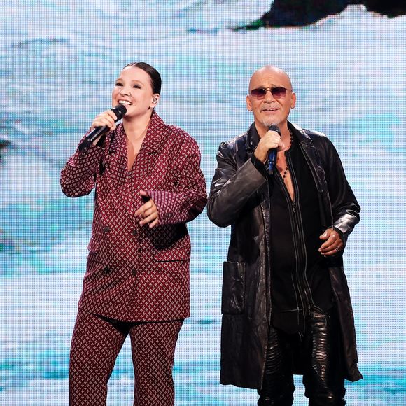 Anne Sila, Florent Pagny lors de l'enregistrement de l'émission "Avec Florent, tout le monde ELA" à La Seine Musicale à Paris, diffusée le 1er septembre à 21h10 sur TF
© Cyril Moreau-Dominique Jacovides / Bestimage
