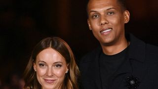 Stromae : son cocon rassurant, un penthouse au dernier étage dans une "commune bobo et métissée" de Belgique