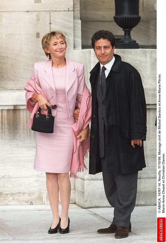 Marie-Anne Chazel et Christian Clavier au mariage civil de Michel Sardou et Anne-Marie Périer. Marie-Anne Chazel et Christian Clavier à Neuilly-sur-Seine le 11 octobre 1999. © ABACA