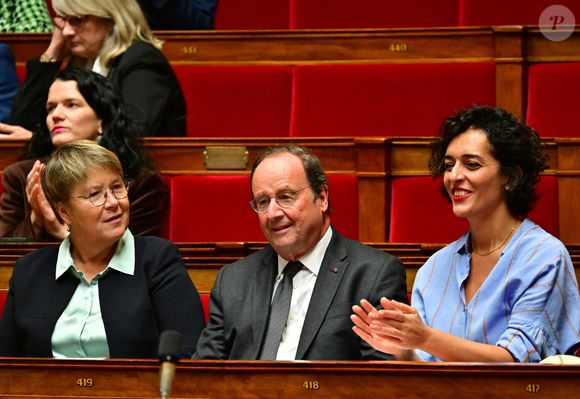 François Hollande lors de la séance de questions au gouvernement à l'Assemblée nationale à Paris, France, le 28 octobre 2025. © Christian Liewig/Bestimage