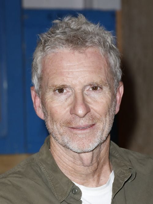 Un membre de la grande famille de TF1 s’en est allé : Denis Brogniart lui adresse un tendre message
