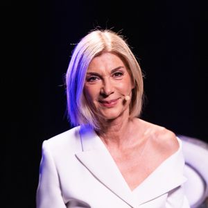 Exclusif - Michele Laroque lors de l'enregistrement de l'émission "La chanson secrète N°14", présentée par Nikos Aliagas et diffusée le 26 décembre sur TF1, à Paris le 9 décembre 2025. © Jacovides-Moreau/Bestimage