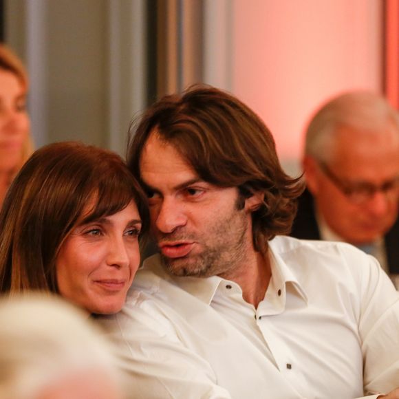 Elle veut que les gens se souvienne d'un homme drôle, d'un père aimant.

Christophe Dominici à la soirée "The Nature Gala - Fondation GoodPlanet" au Pavillon Ledoyen à Paris le 18 décembre 2018.
 © Philippe Doignon/Bestimage