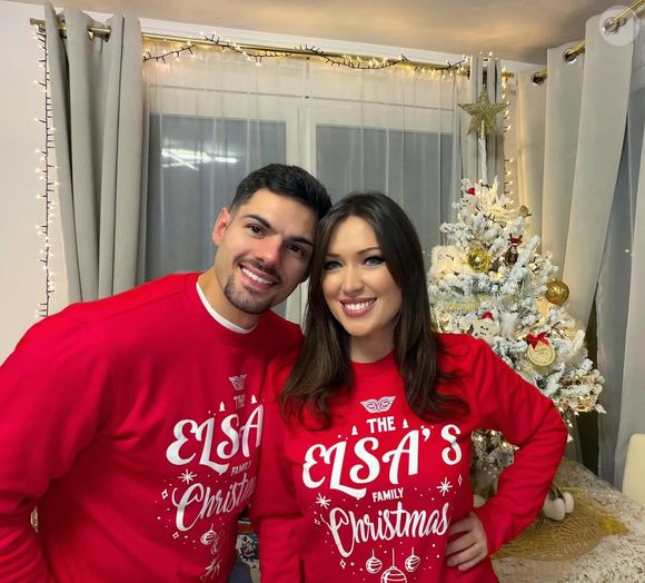 Elsa Esnoult et son chéri Alexis, photo partagée sur Instagram le 12 décembre 2025.