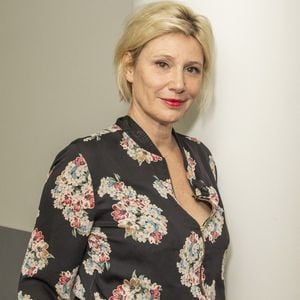 Gabriel vit d'ailleurs toujours avec sa mère Maïtena Biraben et son père Pierre Clément, "sous le même toit".

Exclusif - Maïtena Biraben - Backstage de l'enregistrement de l'émission "On Est En Direct" (OEED), présentée par L.Ruquier, diffusée sur France 2 le 6 mars
© Jack Tribeca / Bestimage