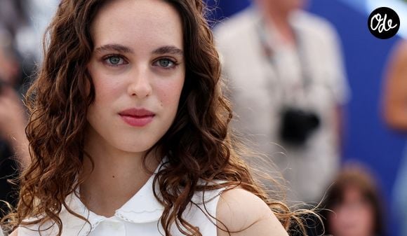 Tess Barthélémy, la fille de J.Godrèche, au photocall du film "Mémoire de Fille" (Un Certain Regard) lors du 79ème Festival International du Film de Cannes. © Jacovides / Moreau / Bestimage