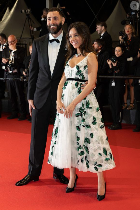 Karim Benzema et sa compagne Lyna Khoudri lors de la montée des marches du film « 13 jours 13 nuits » lors du 78ème Festival International du Film de Cannes. Le 23 mai 2025
© Jacovides-Moreau / Bestimage