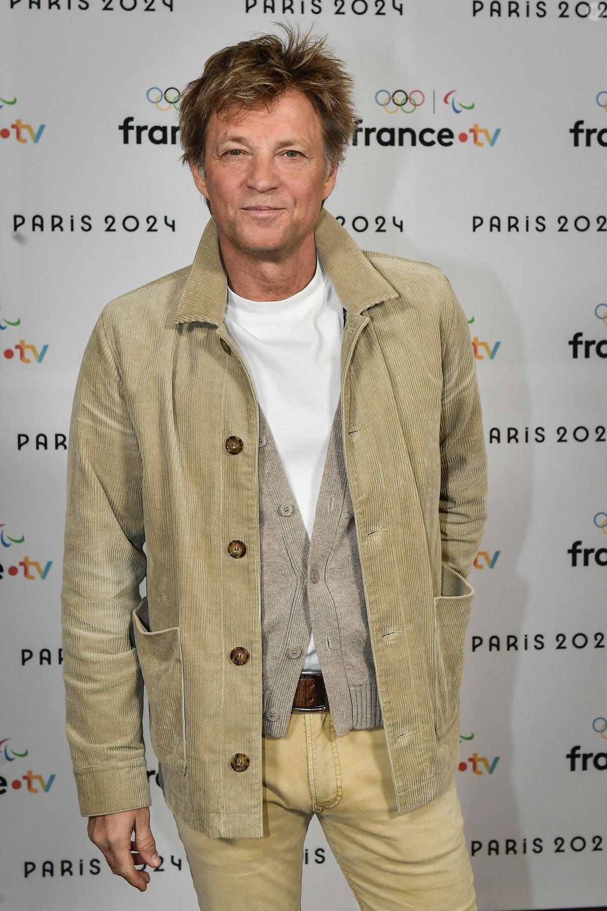 Photo : Laurent Delahousse s'est découvert une nouvelle fan dans le