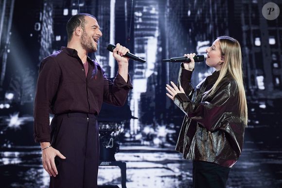 Exclusif - Amir et Helena lors de l’enregistrement de l’émission “Les stars s’unissent pour le Sidaction” au théâtre Marigny à Paris, France, le 11 mars 2025. L’émission sera diffusée en prime le 22 mars sur France 2. © Guirec-Moreau/ Bestimage